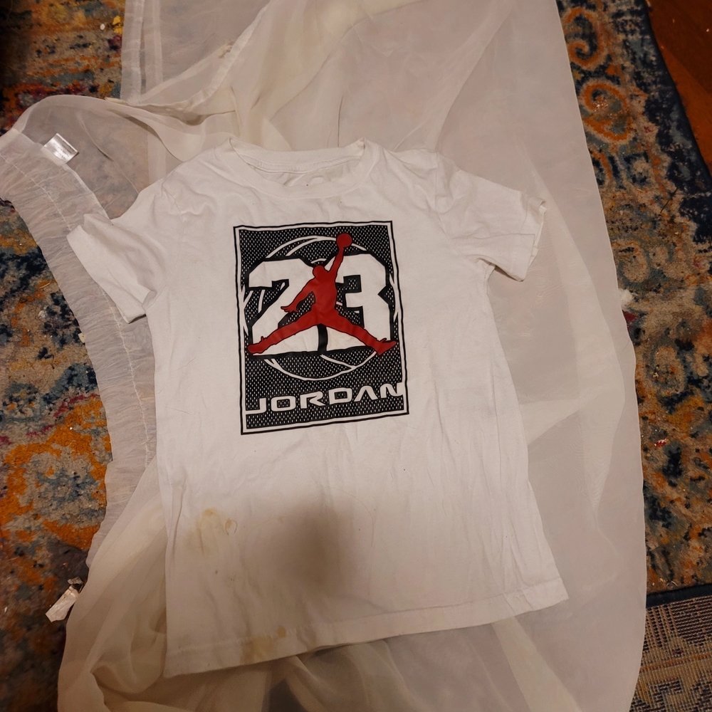 Jordan Kids White and Red Graphic Tee